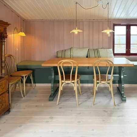 I Hojlandet Taet Pa Vandreomrader Og Skilojper *