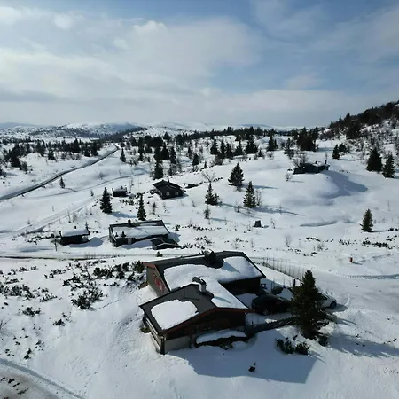 I Hojlandet Taet Pa Vandreomrader Og Skilojper Tatil Evi